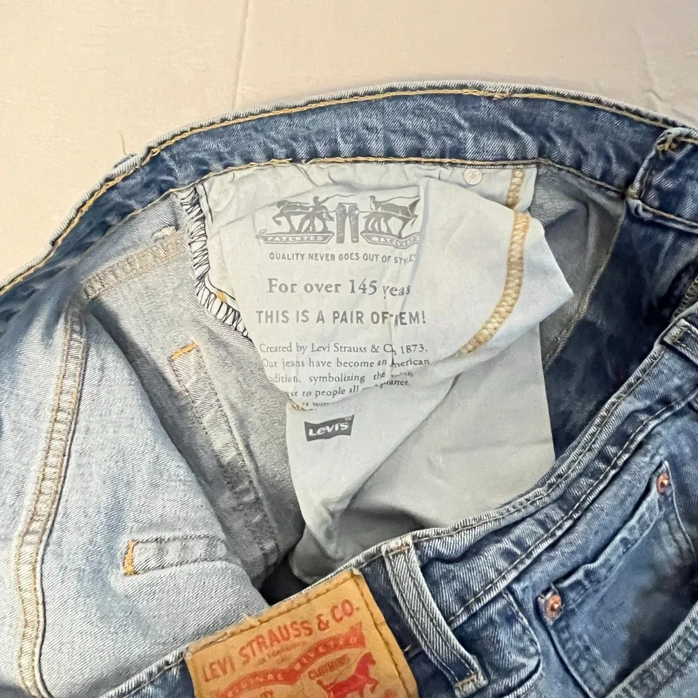 Levis levi 550